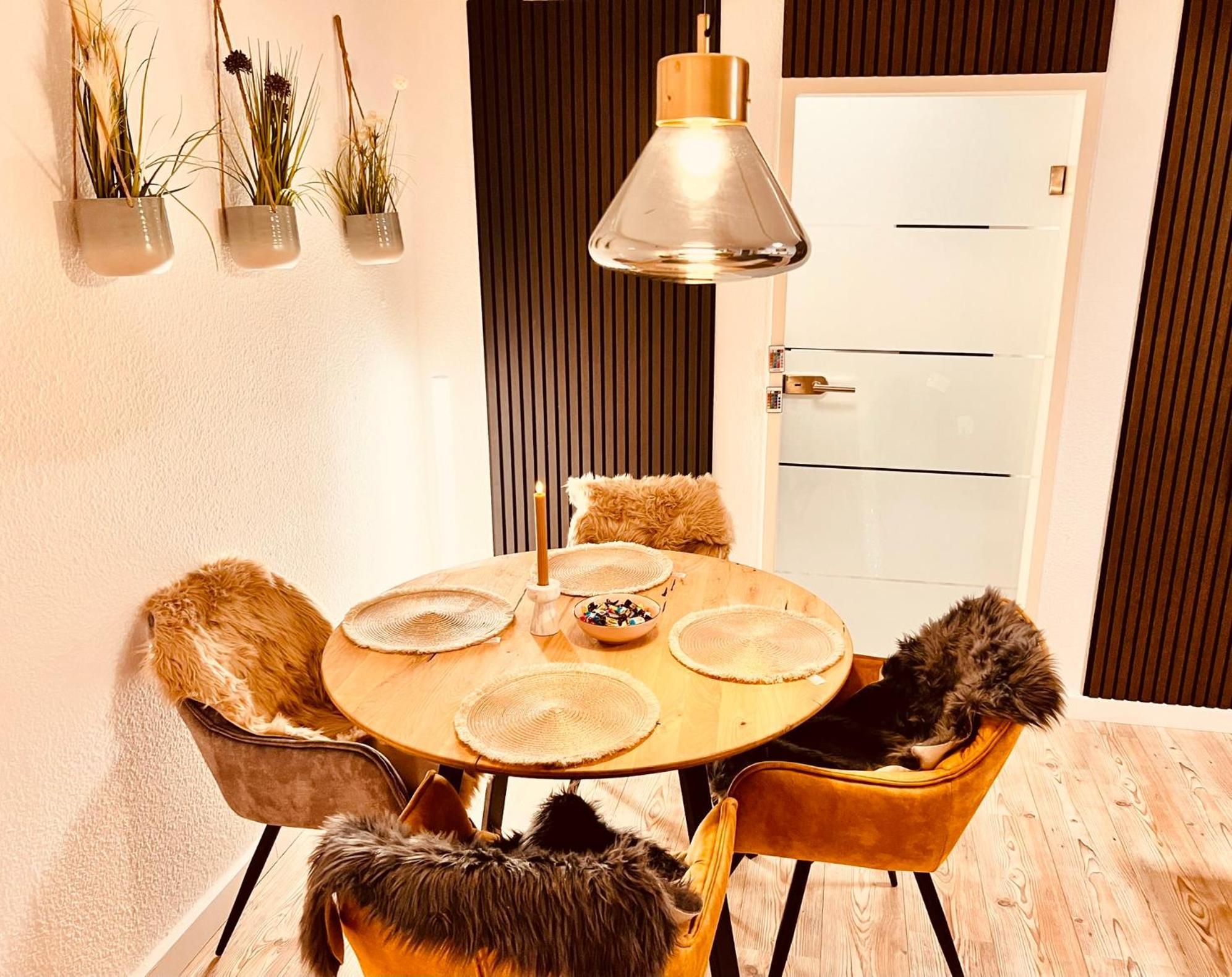 Stylish With Beautiful Ambiance Apartment *